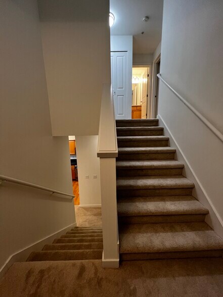 Building Photo - 21269 SE 42nd Pl