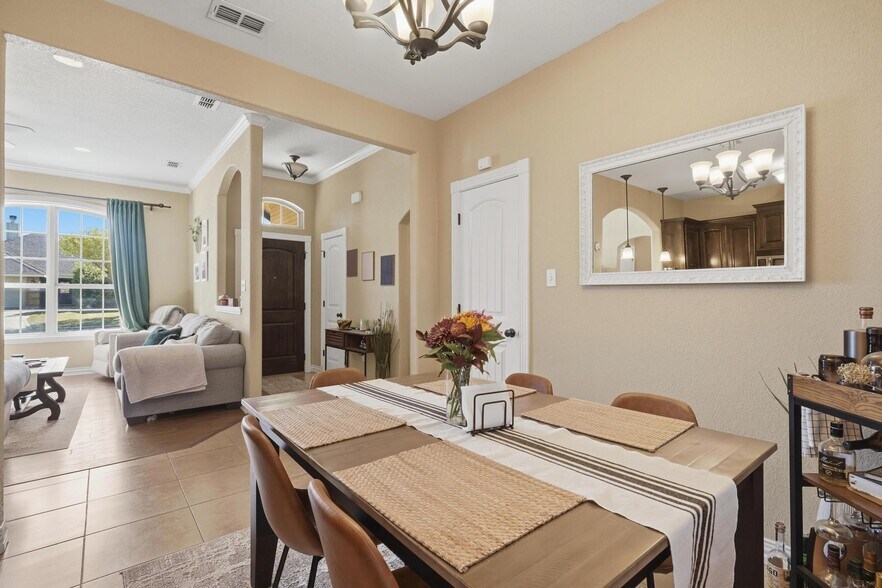 Building Photo - 282 Lollipop Trl