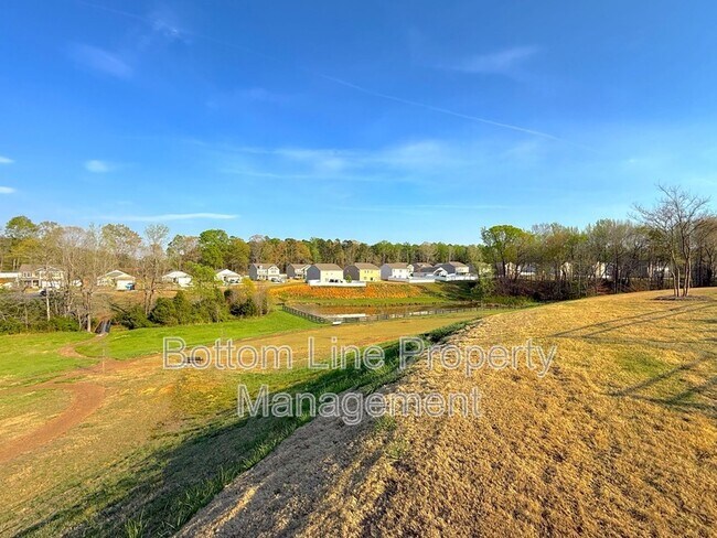 Building Photo - 347 Carolina Hemlock Dr