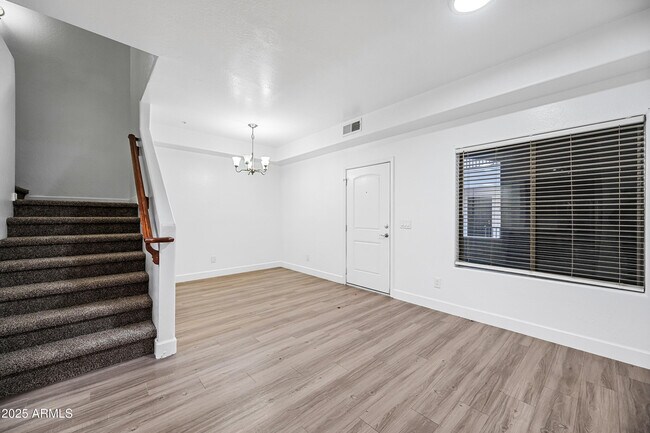 Building Photo - 4608 W Maryland Ave