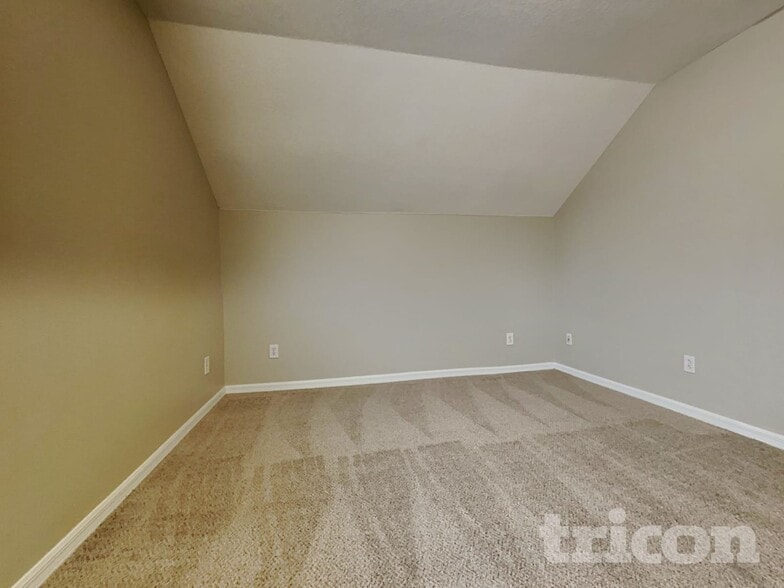 Building Photo - 32437 Fish Hook Lp