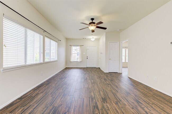 Building Photo - 3930 Mossy Pl Ln