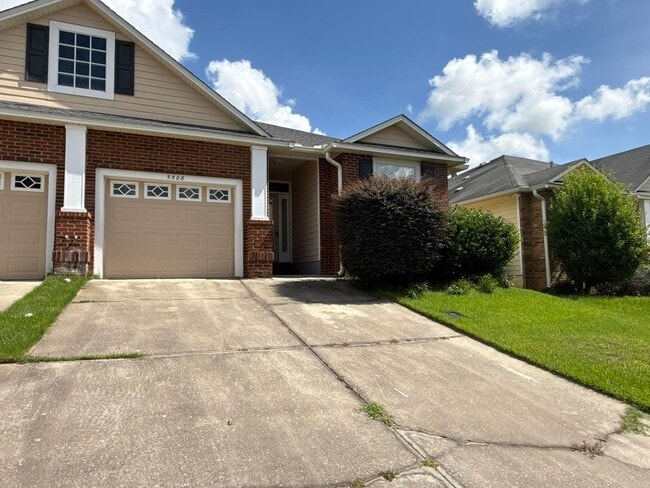 Building Photo - 5508 Hampton Woods Way