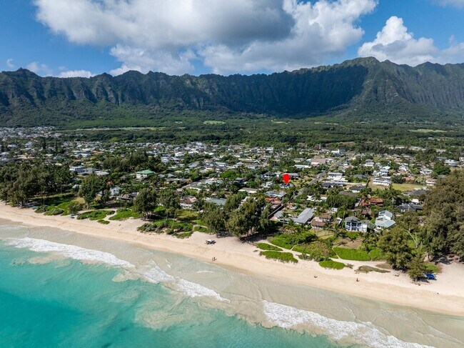 Building Photo - 41-020 Ehukai St