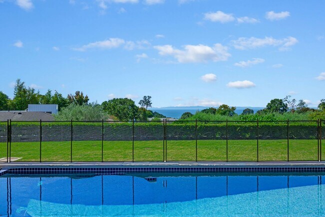 Building Photo - Montecito Property with a View and a Pool ...