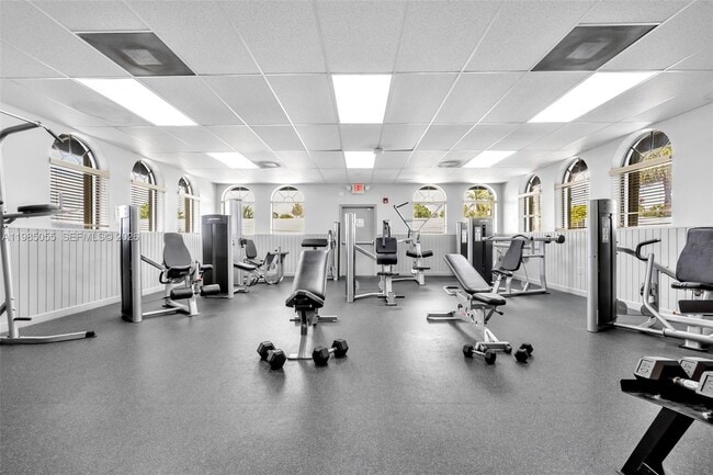 Building Photo - 17321 NW 63rd Ave