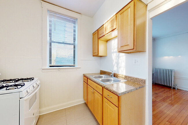 Kitchen - 5128-5132 S. Cornell Avenue