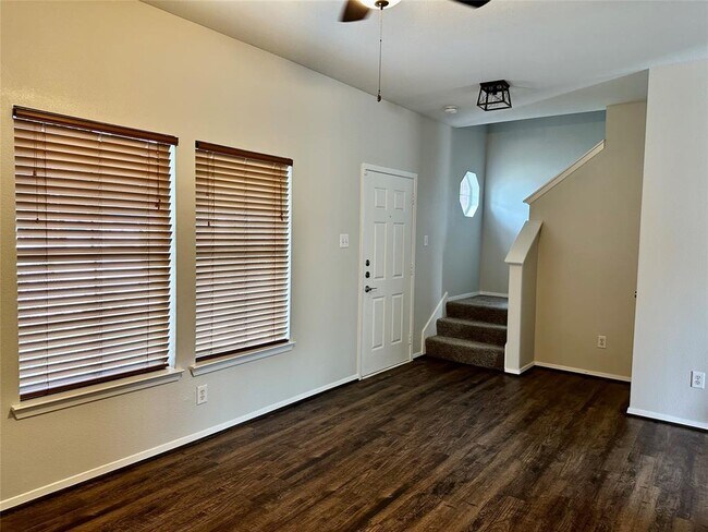 Building Photo - 3910 Mossy Pl Ln