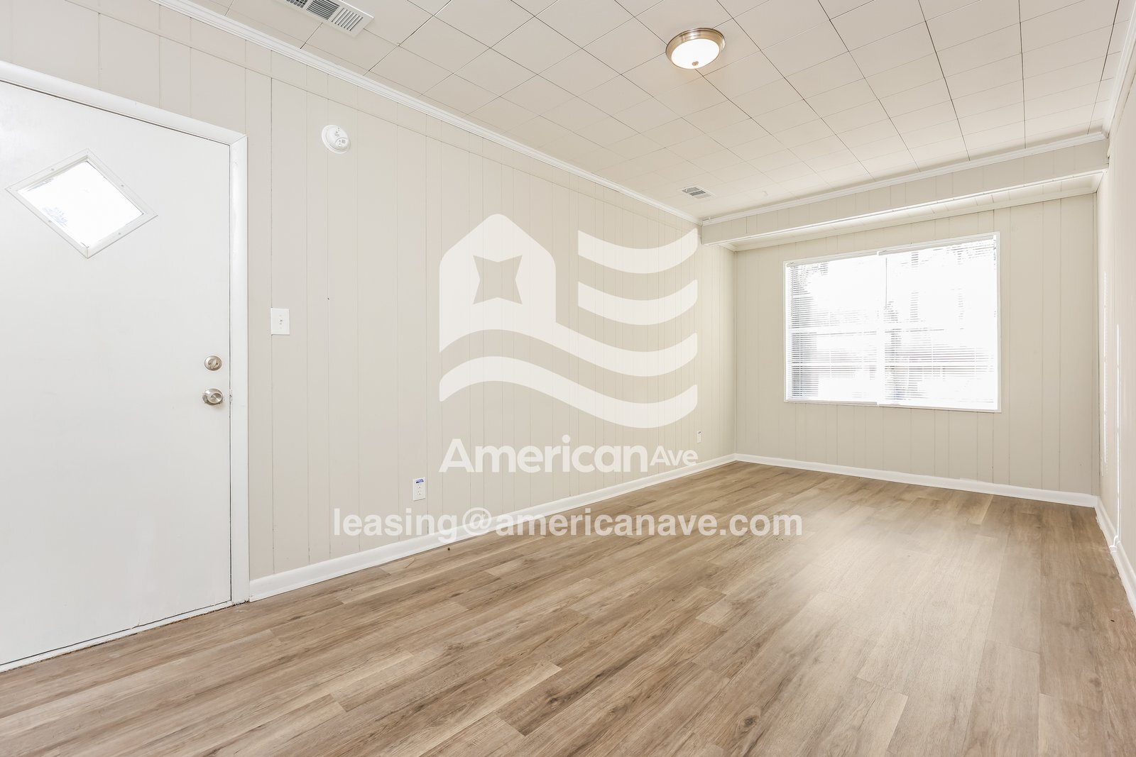 Building Photo - 5905 Luna Dr