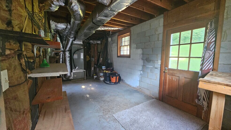 Basement utility room - 2323 Jomarc Way