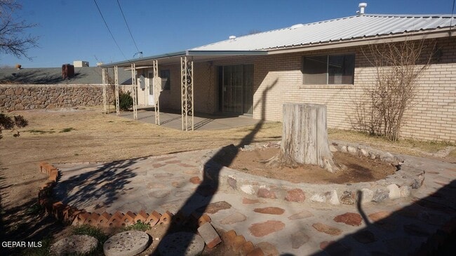 Building Photo - 240 Ferrari Ct