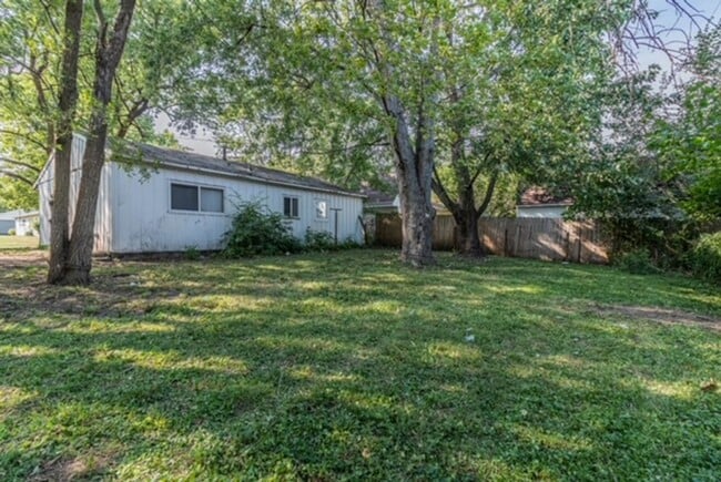 Building Photo - Newly renovated, 3 Bedroom ranch! - Availa...