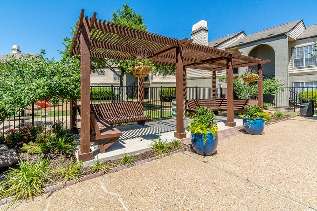 Building Photo - Summerstone Apartments