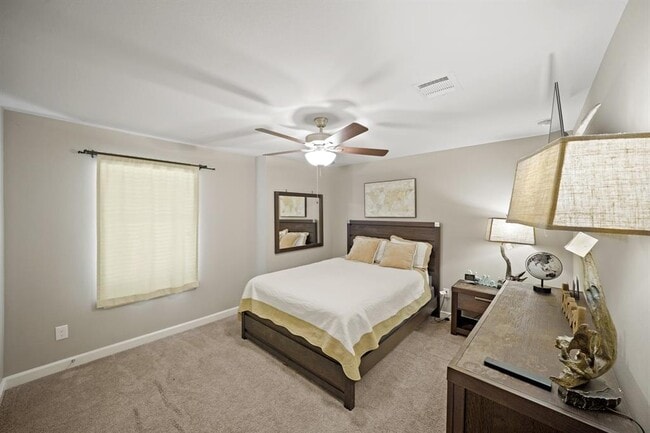 Building Photo - 249 Castlegate Ln