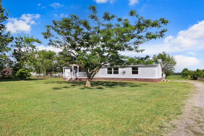 Building Photo - *SPACIOUS HOME IN PIKEVILLE SCHOOL DISTRICT*