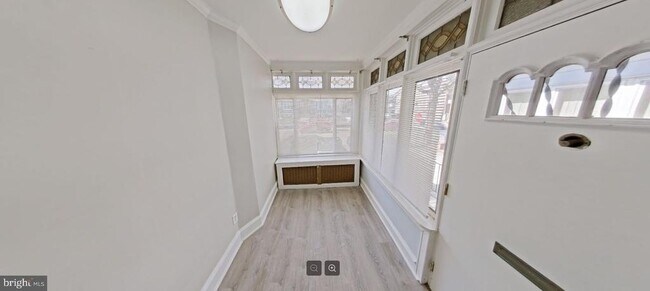 Building Photo - 6459 N 16th St