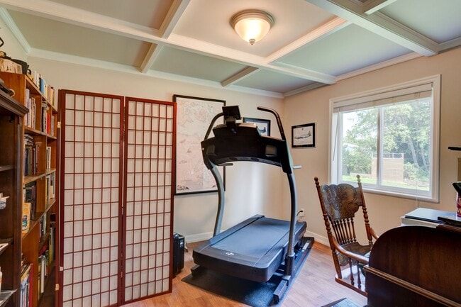 Building Photo - 3 Bed 2 Bath beautiful home on a corner lot in Admirals Cove