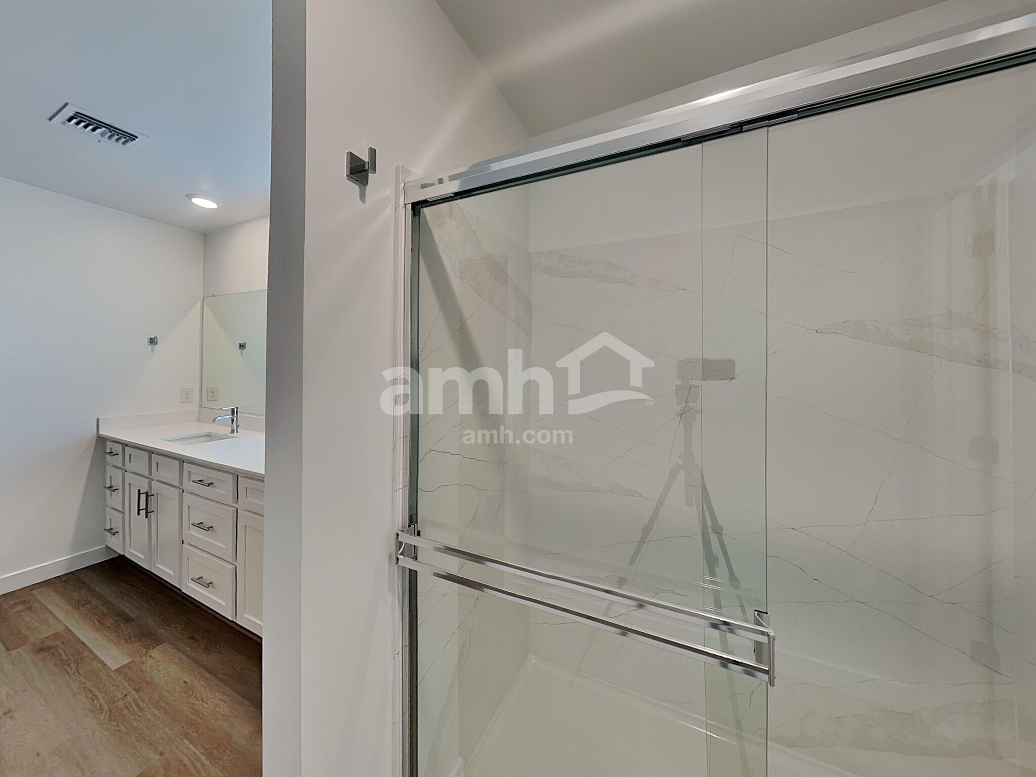 Building Photo - 9568 E Friedel Dr