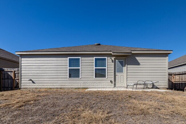 Building Photo - 227 Stevens Summit