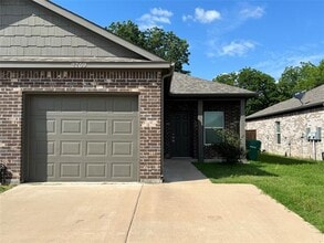 Building Photo - 2709 Ginger Ct
