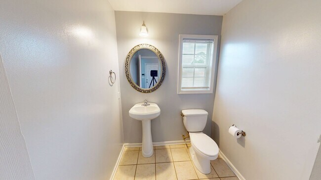 Building Photo - 4 Bedrooms in Established Hope Mills Commu...