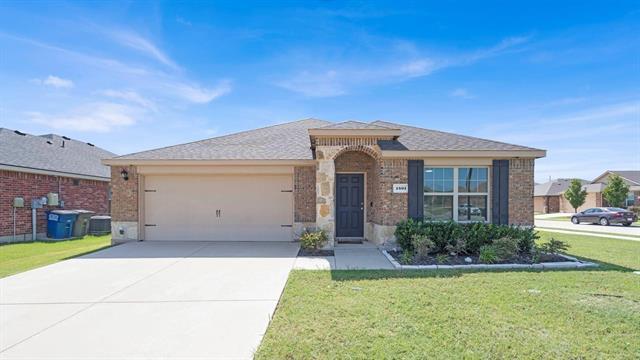 Primary Photo - 1501 Chrome St