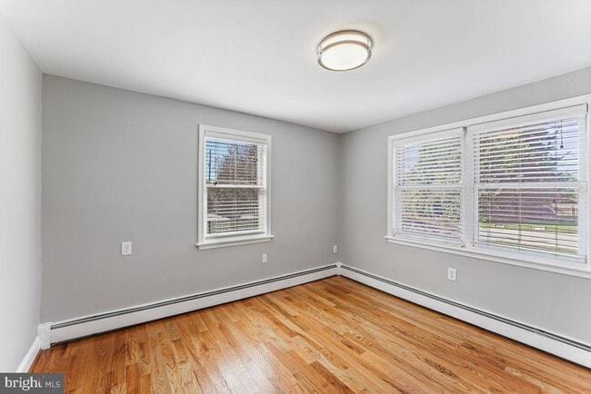 Building Photo - 4236 Florida Ave