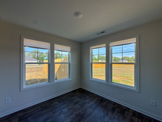 Building Photo - 3 Bed 2 Bath Plus Bonus Room in Parkton