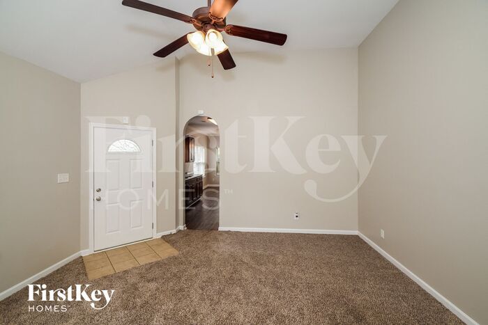 Building Photo - 8229 Owen Park Dr