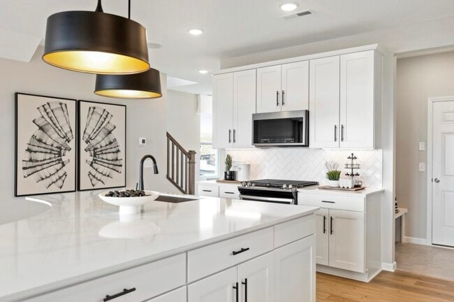 Building Photo - 6281 Larkspur Ln