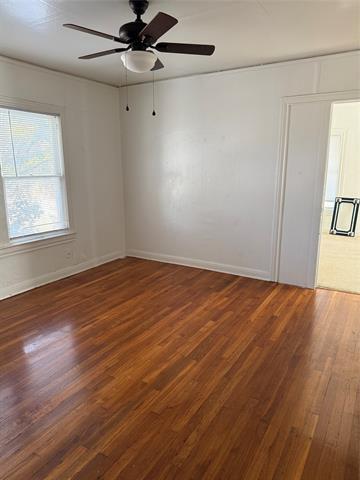 Building Photo - 1942 Lincoln Dr