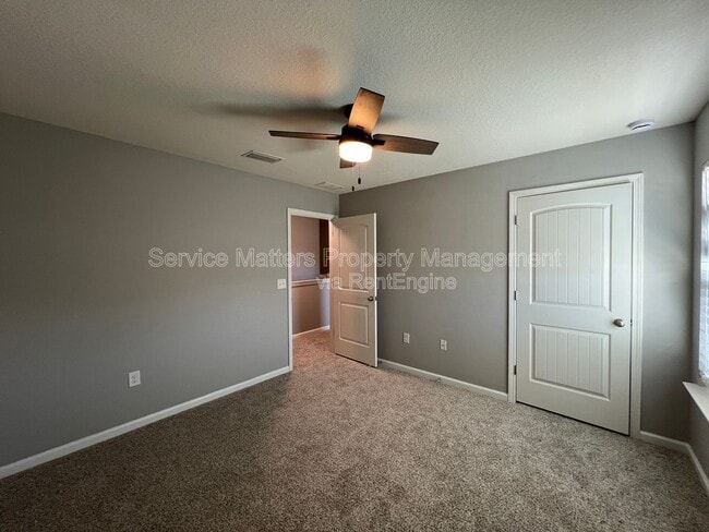 Building Photo - 5881 Old Plantation Court