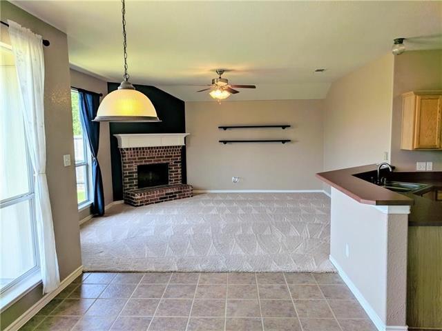 Building Photo - 2200 Fieldcrest Dr