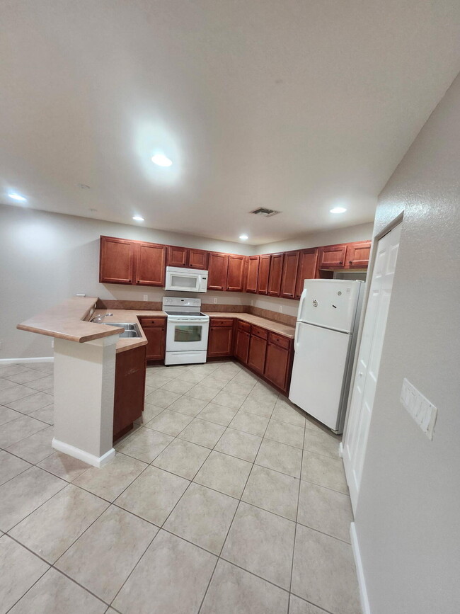 Building Photo - 6541 Adriatic Way