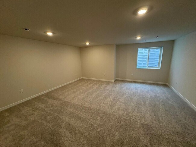 Building Photo - Brand new End Unit Spacious 3BR Townhome in Downingtown Ridge Community  *****LIMITED TIME FIRST ...