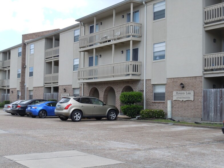 Metairie Lake Apartments 1309 Carrollton Ave Metairie LA 70005
