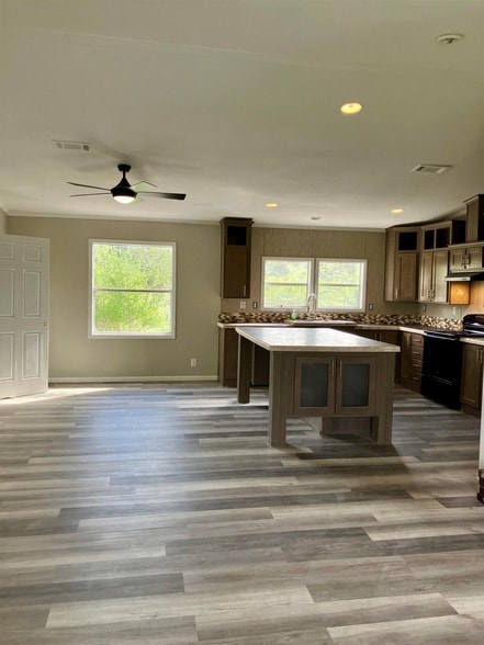 Building Photo - 2203 25th St