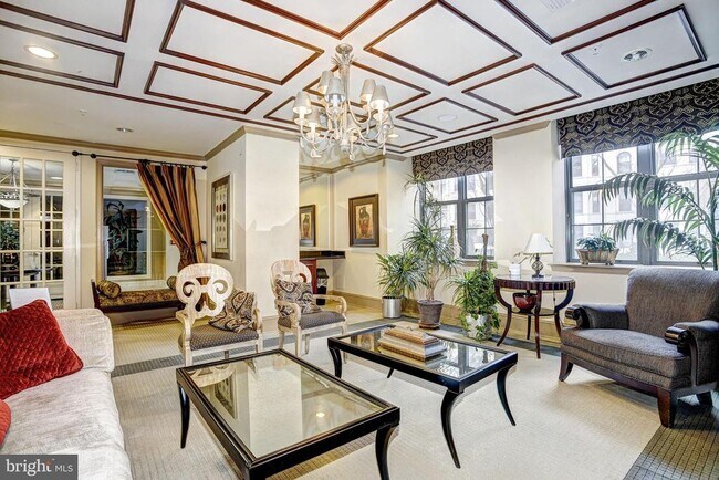 Building Photo - 1111 25th St NW