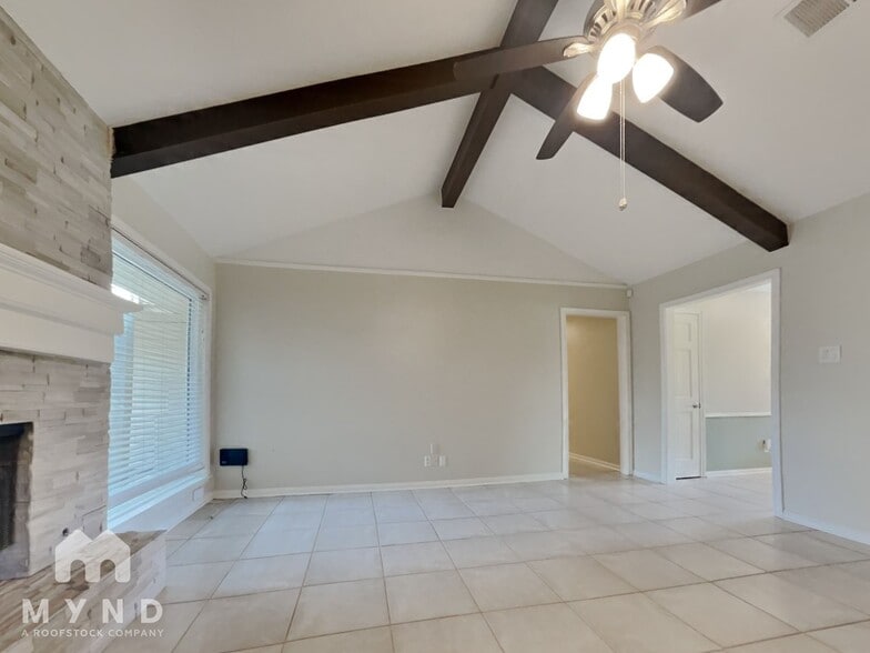 Building Photo - 4003 Highknoll Ln