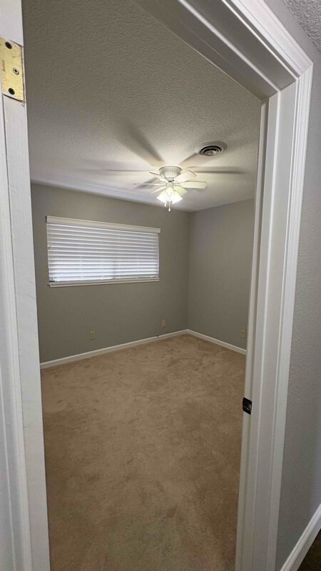 Building Photo - 2308 Aladdin Way