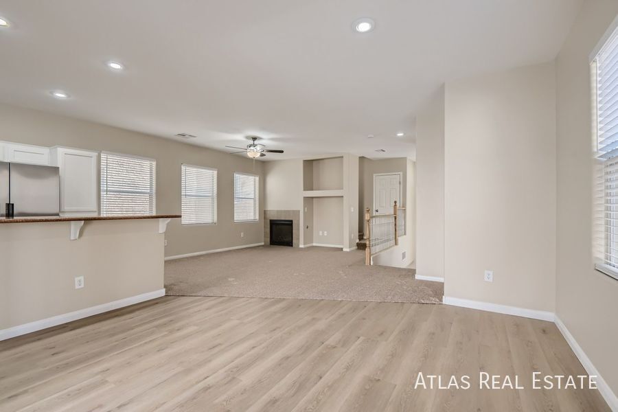 Building Photo - 9538 Summer Furnace St