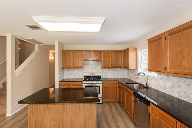 Building Photo - 9025 Vigen Cir