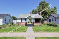 Building Photo - Charming Home w/Finished Basement