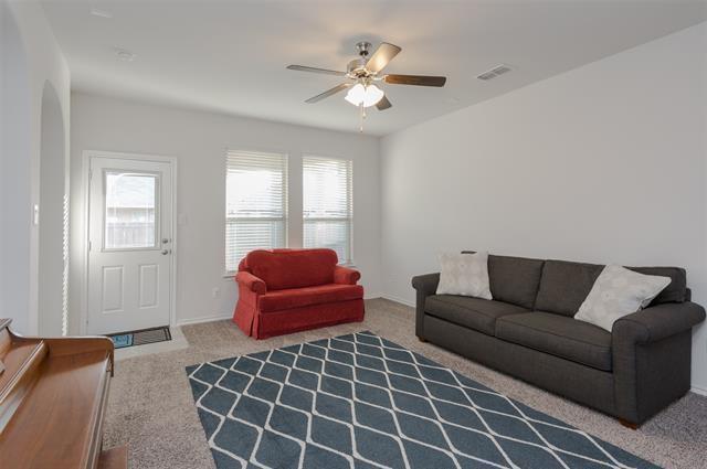 Building Photo - 225 Red Fox Ln