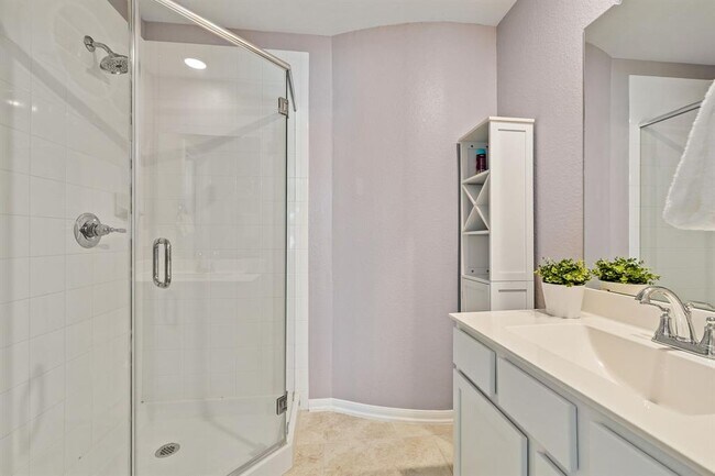 Building Photo - 408 Ravello St