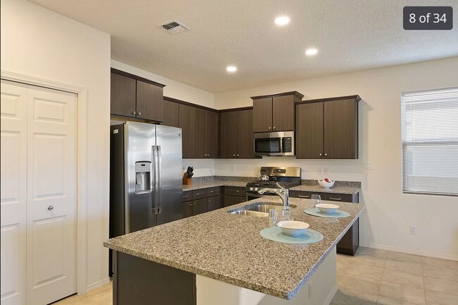 Building Photo - 5313 Camino del Griego