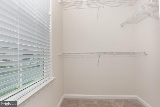 Building Photo - 112 Sherman Wy