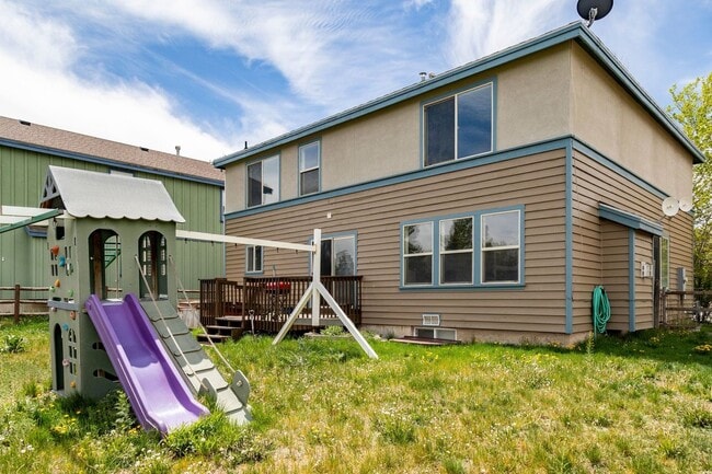 Building Photo - 4 Bed, 2.5 Bath Home in Trailside’s Sun Meadow Neighborhood