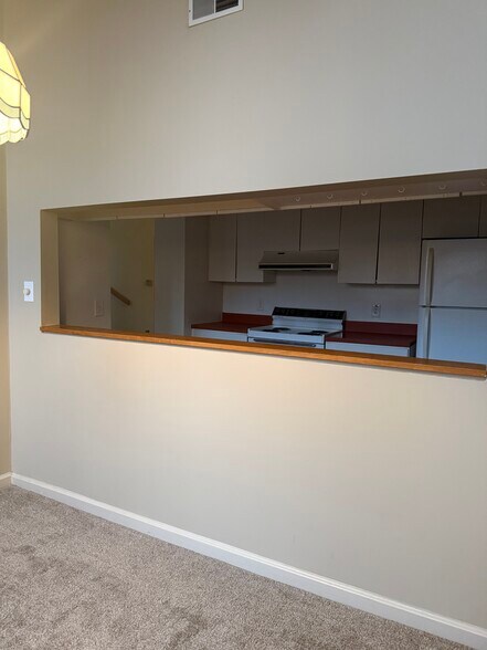 Building Photo - 939 Delaware Ave