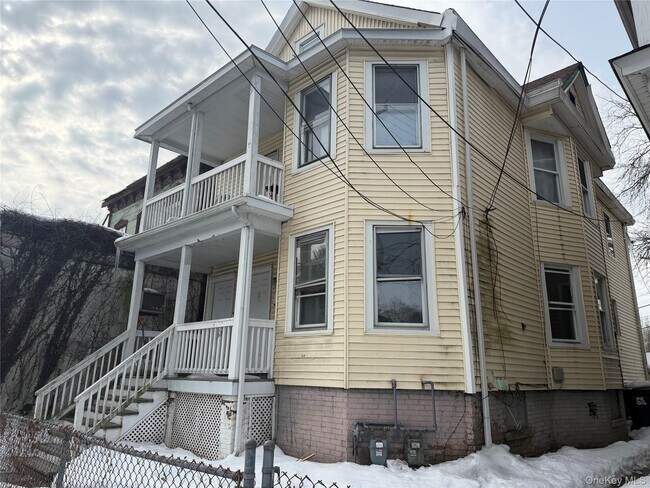 Building Photo - 210 N Hamilton St